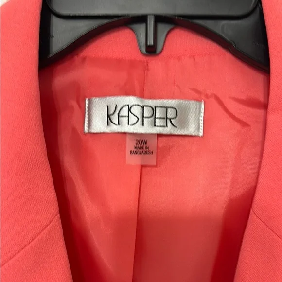⭐️ 3/$12 Kasper blazer - Picture 2 of 3